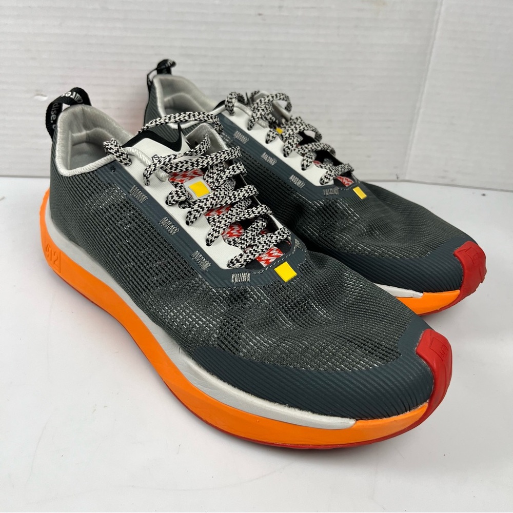 4T2 Weekdays Gray Orange Running Shoes Womens Size 9 Mens Size 8